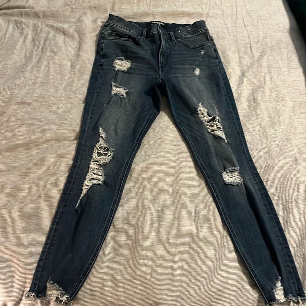 Express size 6R dark wash distressed jeans